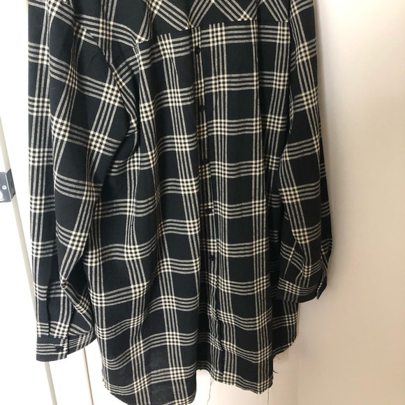 Perfect weekend tunic! - Picture 3 of 4